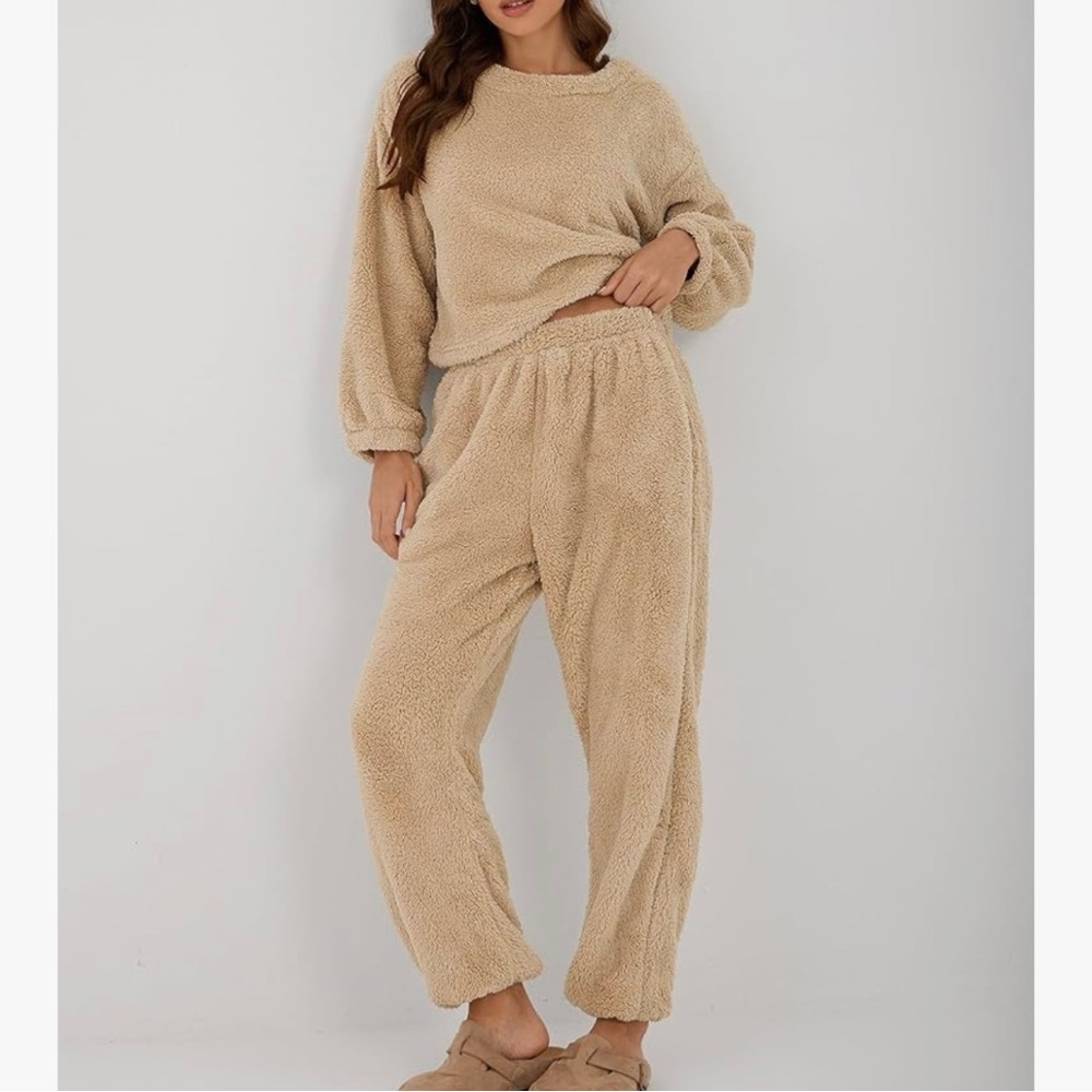 ZAFUL Fuzzy Sherpa 2-Piece Lounge Set Khaki Cozycore Comfy Pajama Loungewear M